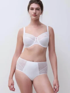 Braga alta moldeadora Chantelle Intrigue