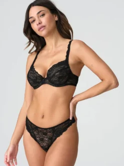 Braga Brasileña Marie Jo Cyrile