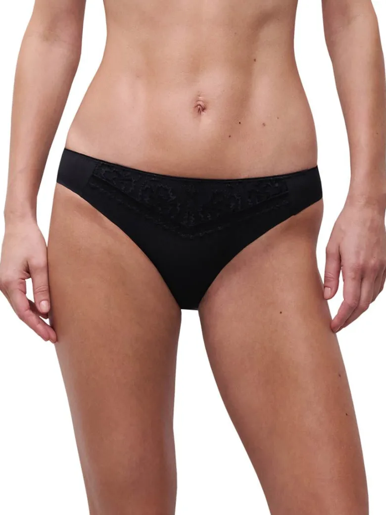 Braga Clasica Chantelle Every Curve