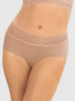 Braga culotte en tela ultraliviana con franja de encaje Leonisa 012960