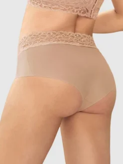 Braga culotte en tela ultraliviana con franja de encaje Leonisa 012960