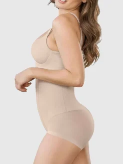 Braga faja alta con control de abdomen invisible en glúteos Leonisa 012811