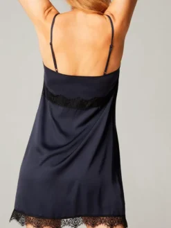 Camisón lencero Simone Perele Satin Secrets 23H940