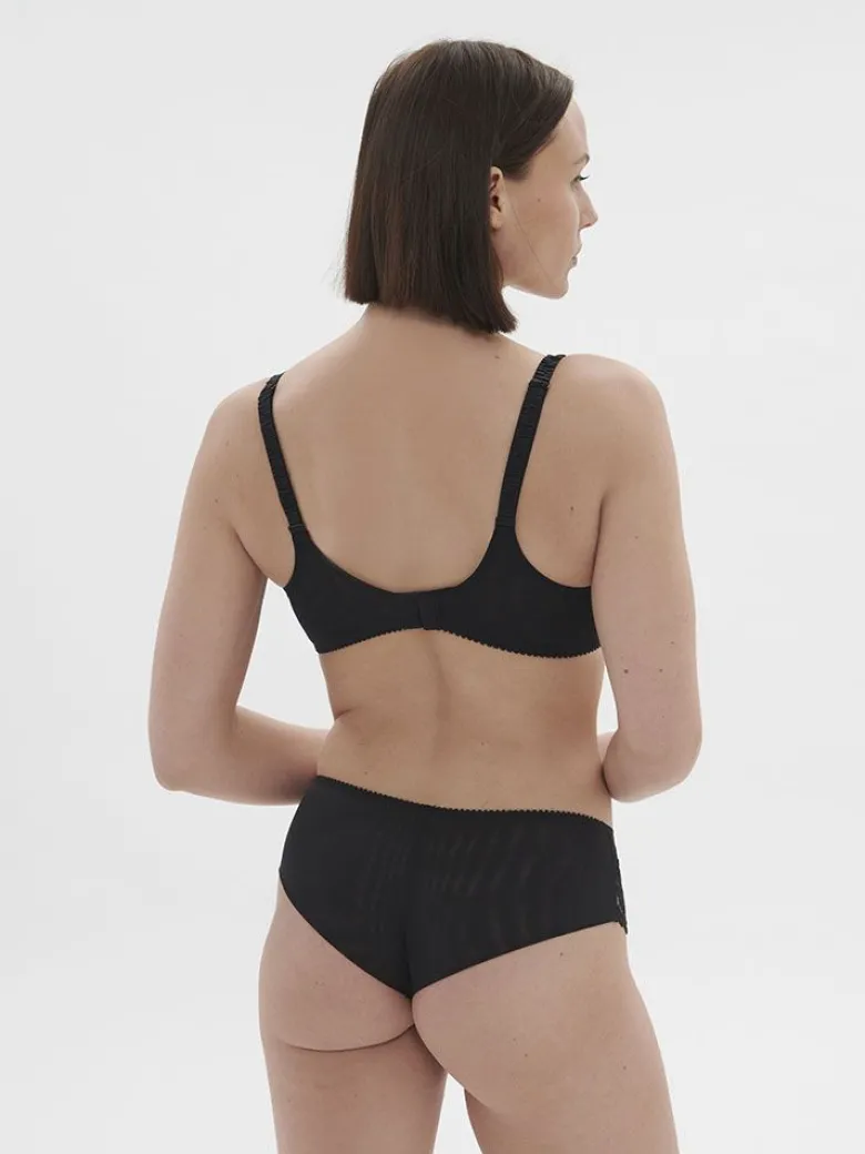 Sujetador copa entera con aros Simone Perele Intrigue 1E2320 Negro