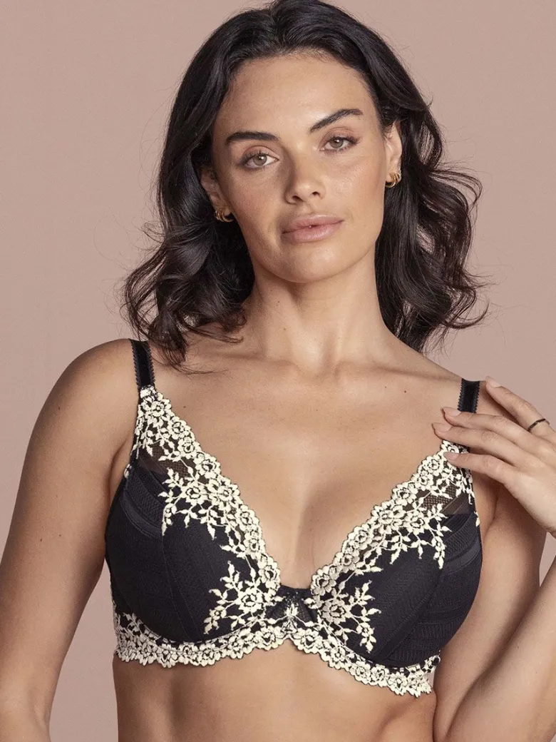 Sujetador Wacoal Embrace Lace Plunge con foam WA853291